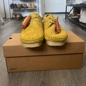 Clarks Original Weaver shoe - Color Olive - Size 9.5